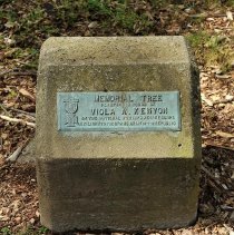 Viola Kenyon plaque, 2016